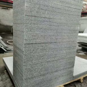 玉溪 花岗岩 地铺成品300*600，尺寸标准、厚薄均匀