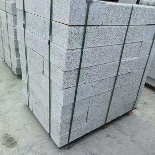 玉溪 芙蓉白火烧两面路沿石