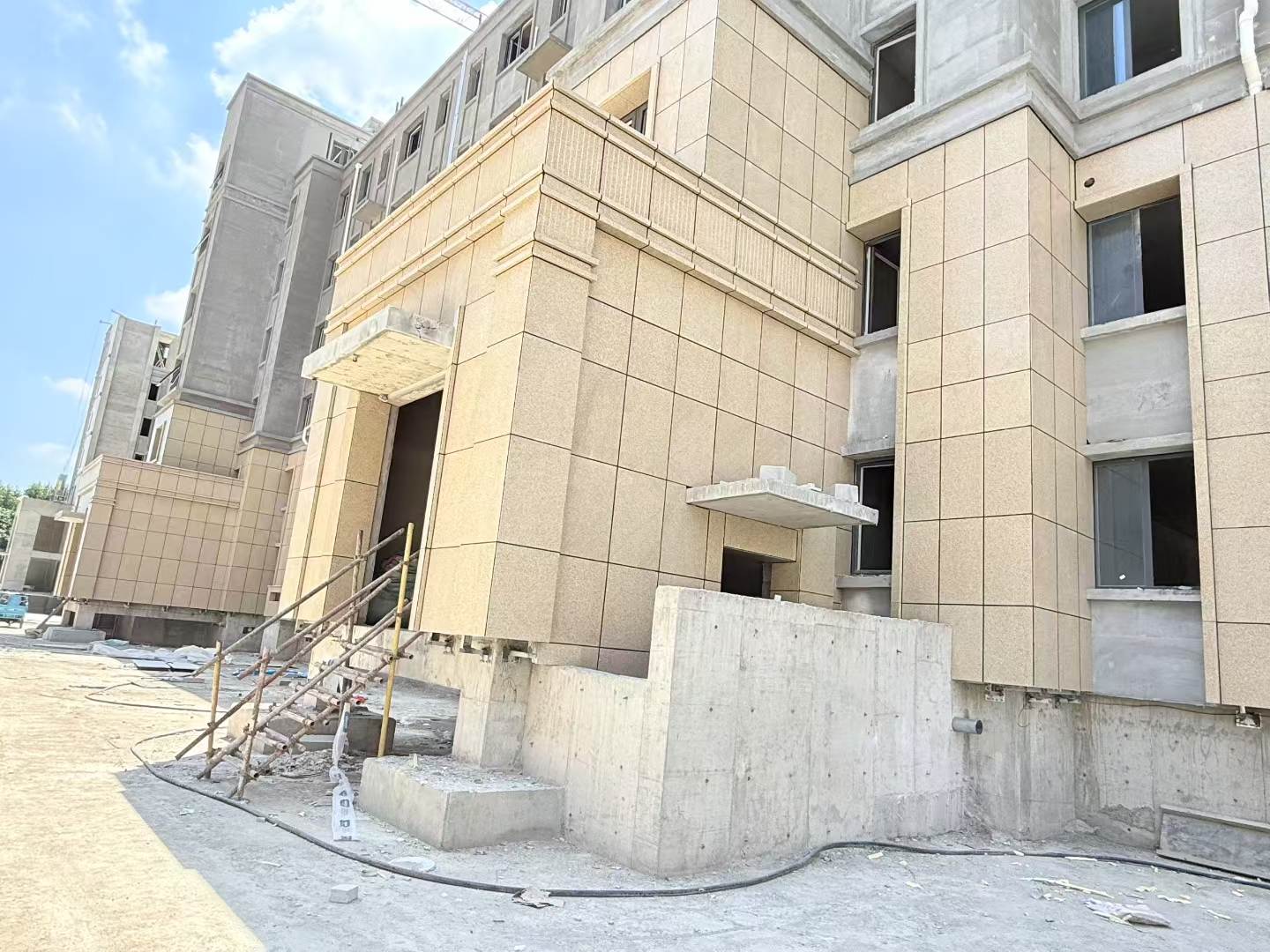 玉溪 黄金麻干挂，工地实拍