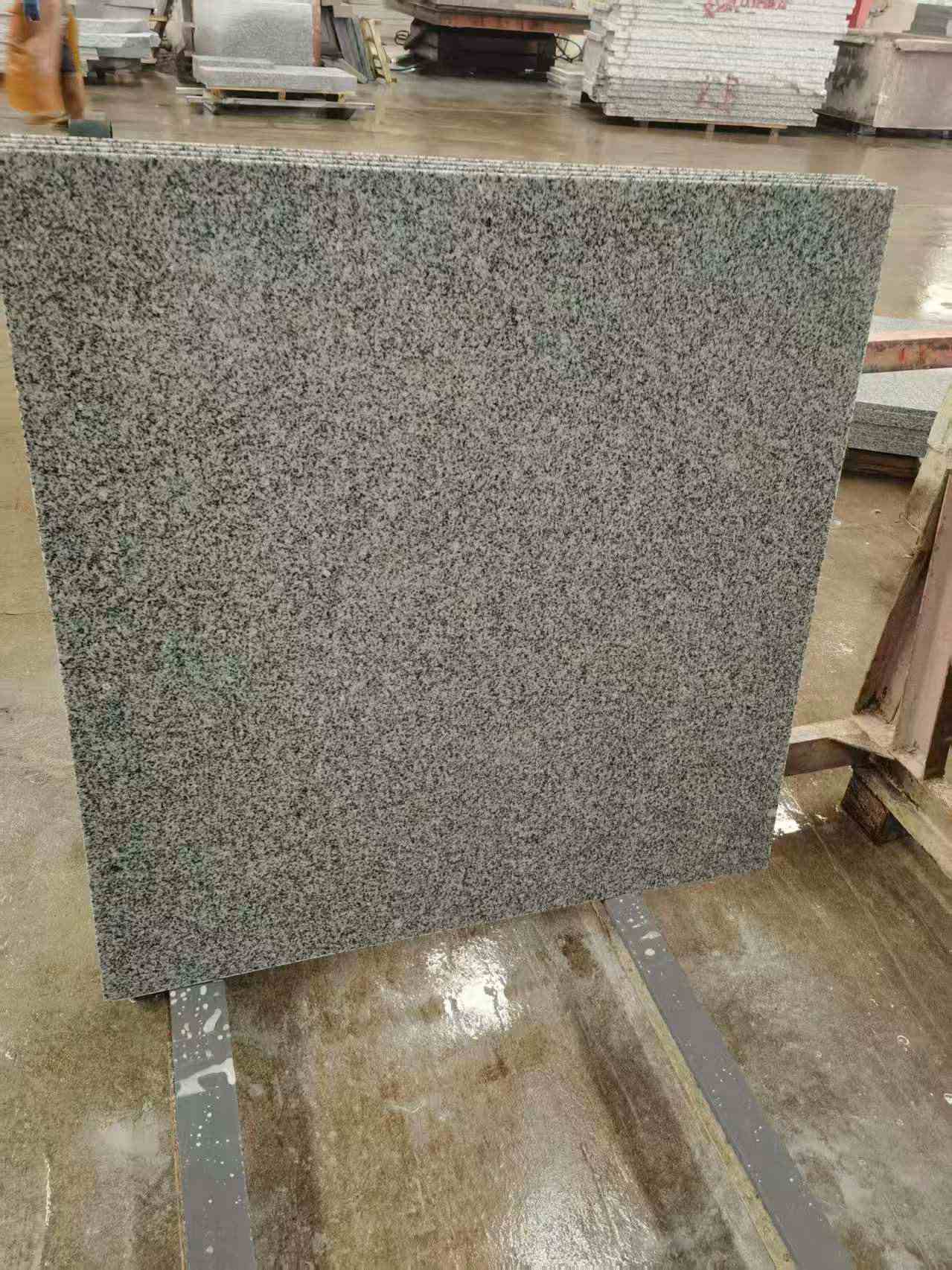 玉溪 芝麻白光面900*900，高地铁标准