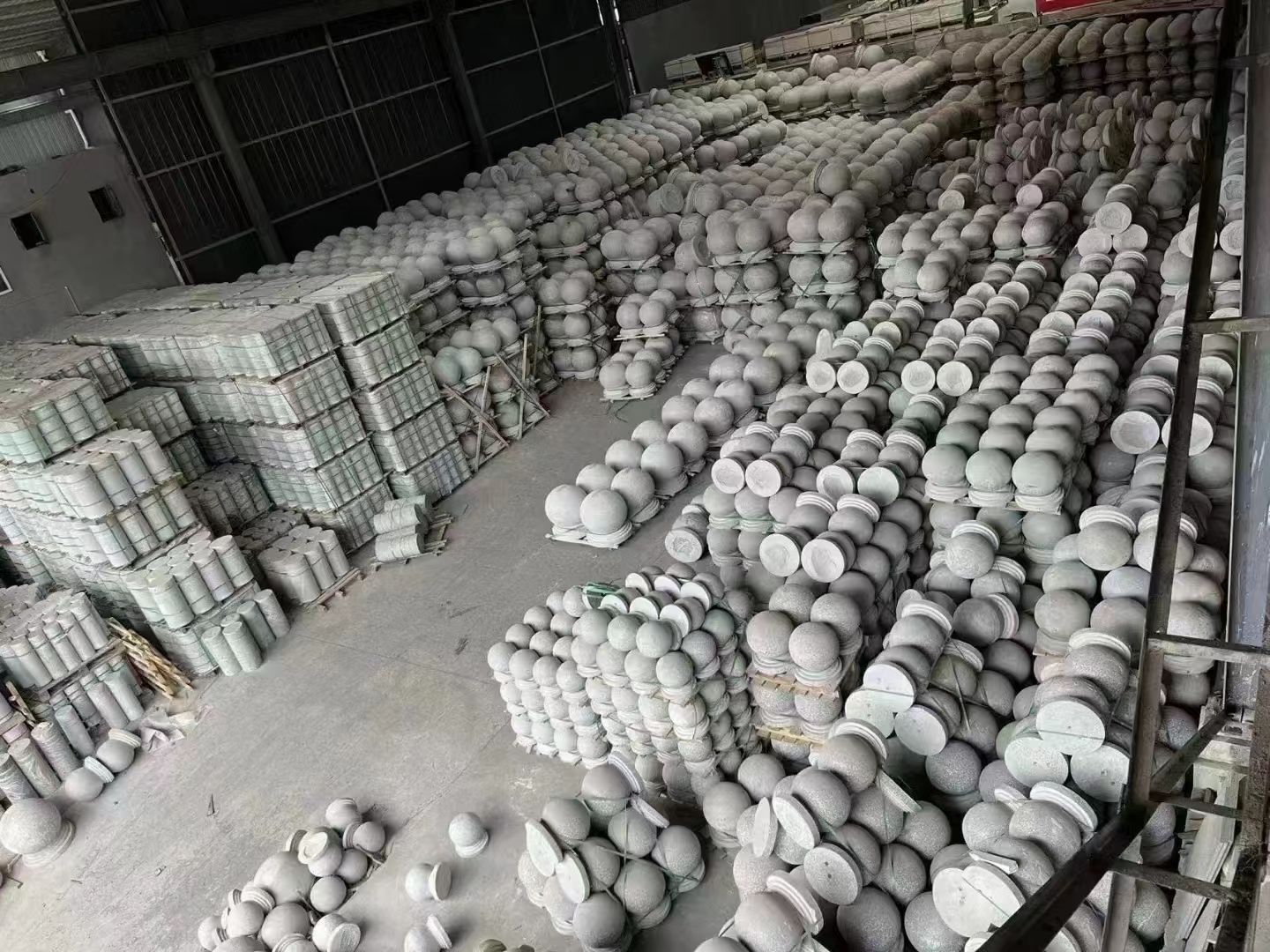玉溪 芝麻白挡车柱